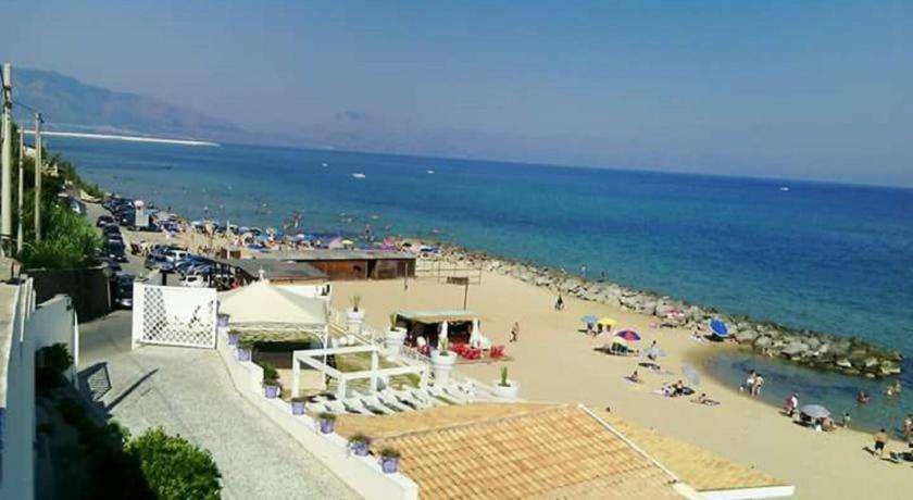 Casa Vacanza Adele Trappeto  Kültér fotó